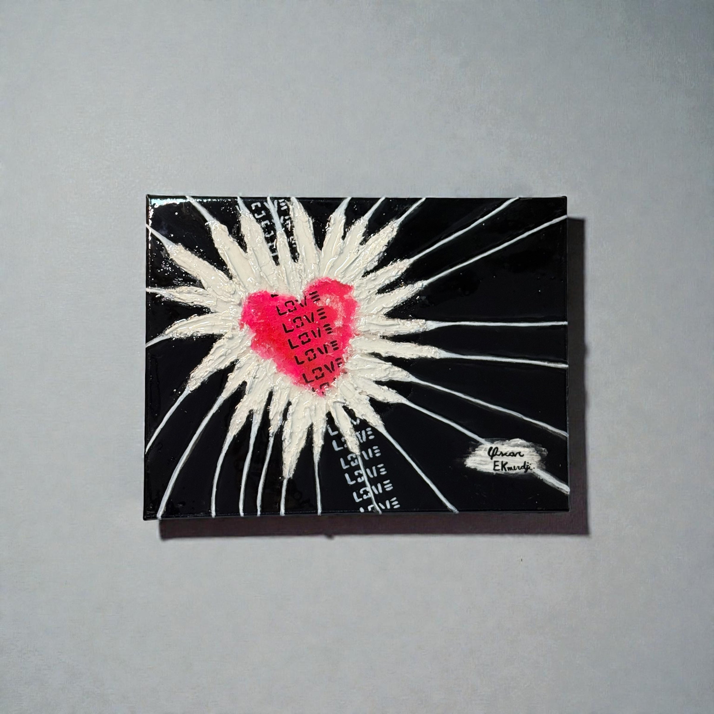 LOVE Explosion – Heart Series